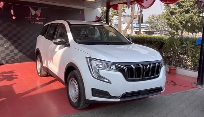 Mahindra XUV700 MX Automatic Gearbox