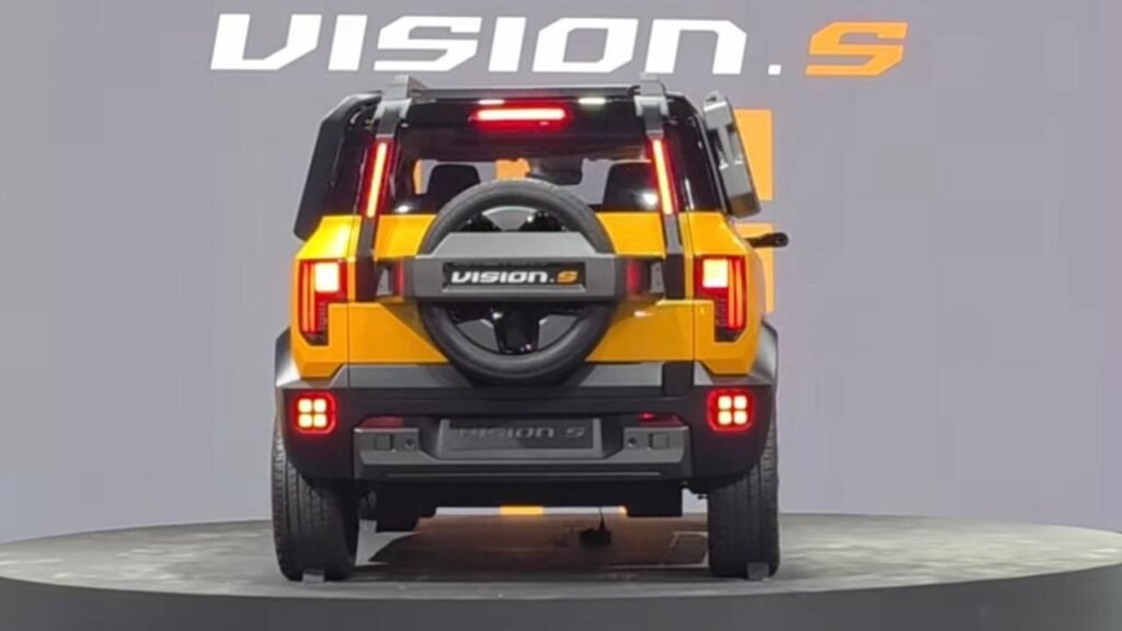 Mahindra Vision S